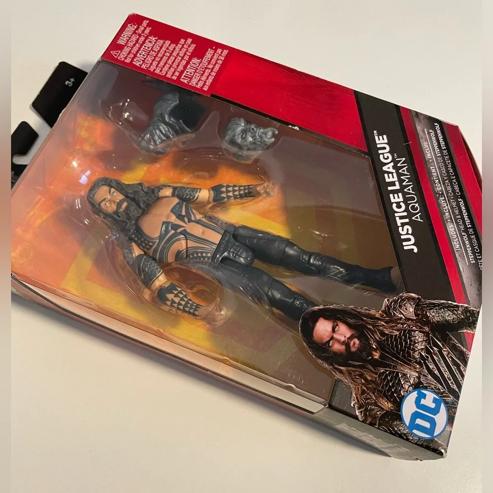 DC Comics Multiverse Justice League Aquaman Collectible Action Figure